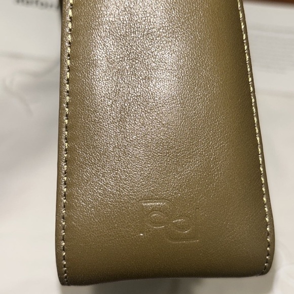 Reformation Chiara Convertible Wonton Bag Truffle - Picture 7 of 7